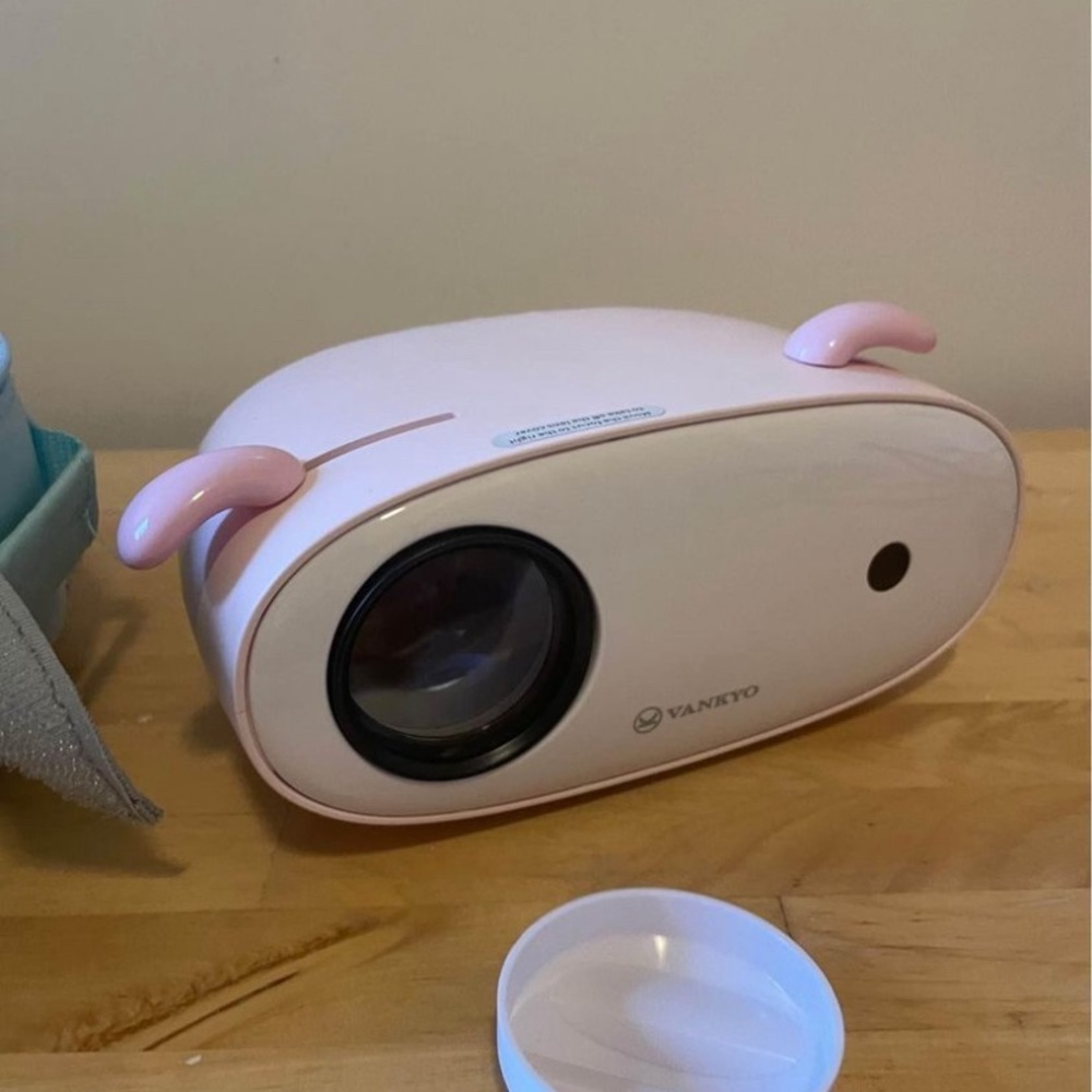 Pink Vankyo projector